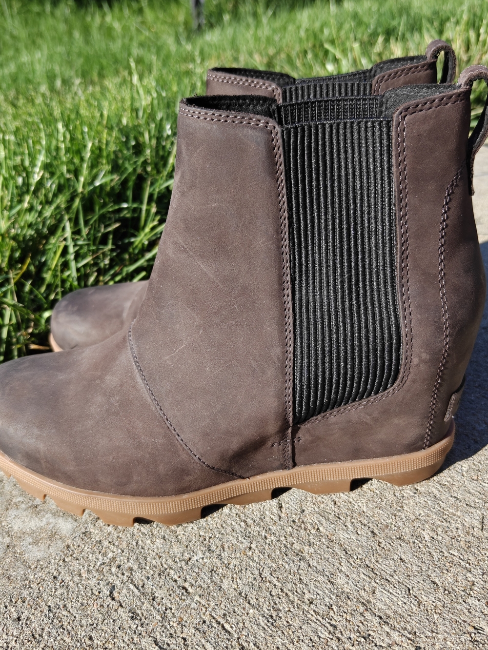 Women's Brown Chelsea Boot with Elastic Side Panel